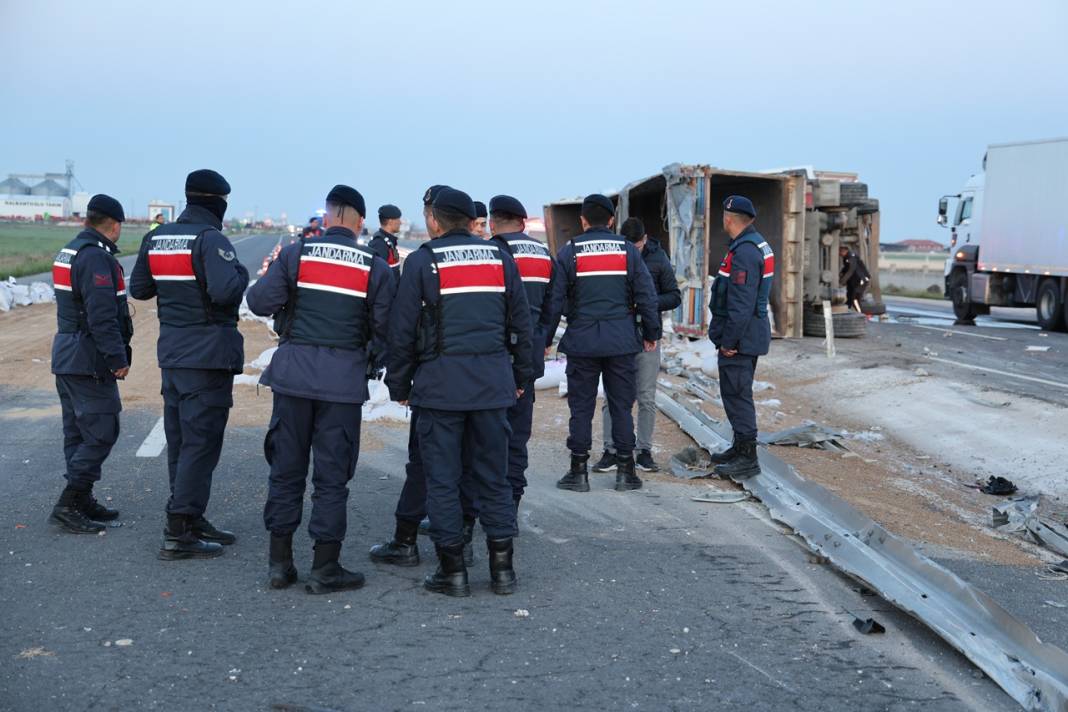 Konya-Aksaray yolunda kaza üstüne kaza! 6 kişi yaralandı 2